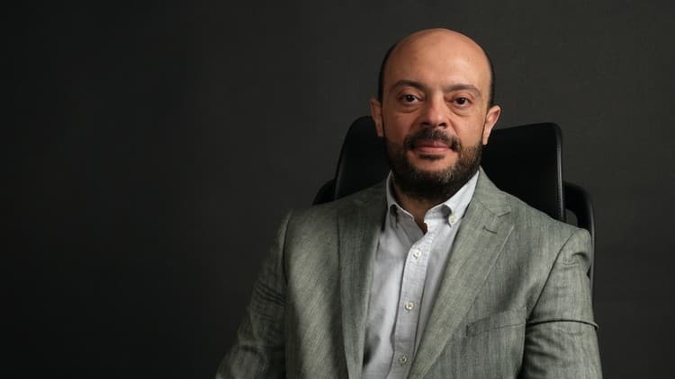 ٣- ٤ - المعلومات والأبحاث التسويقية