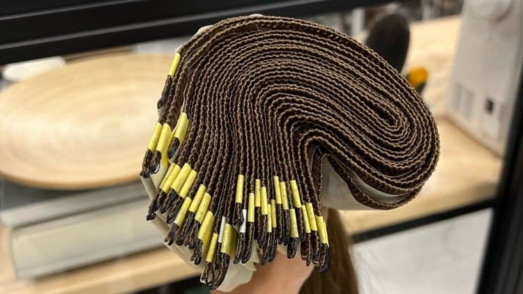 Weft extensions on micro rings