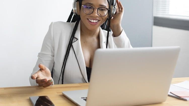 Standard Customer Support Responses Course